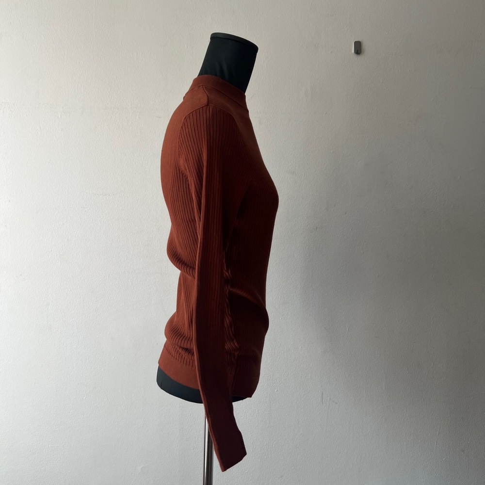 Rust Ribbed Knit Sweater - Picture 7 of 8